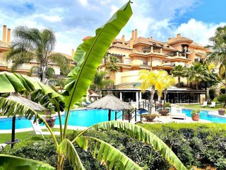 Piso en venta en Los Naranjos en Marbella