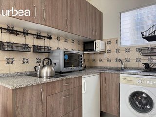 Piso en venta en La Goleta - San Felipe Neri en Málaga