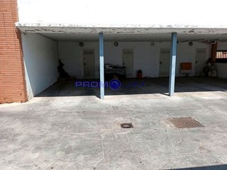 Casa adosada en venta en Palomares del Río