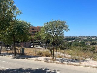 Terreno en venta en Los Pacos en Fuengirola