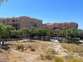 Terreno en venta en Los Pacos en Fuengirola