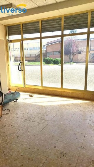 Local comercial en venta en Zona Sur en Burgos