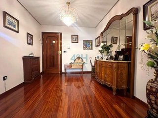 Piso en venta en Centro en Ourense