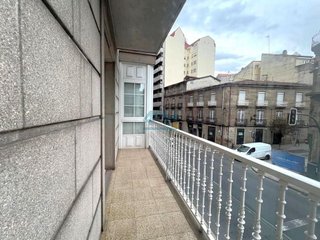 Piso en venta en Centro en Ourense