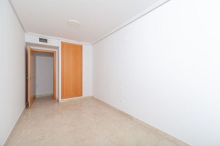 Piso en venta en Paus - Poligono San Blas en Alicante