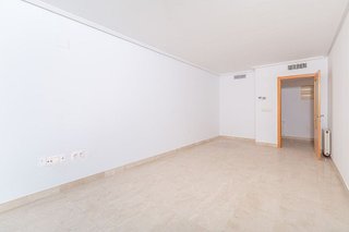 Piso en venta en Paus - Poligono San Blas en Alicante