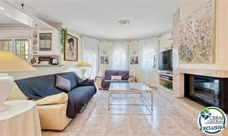 Chalet en venta en Empuriabrava en Castelló d´Empúries