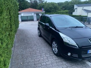 Peugeot 5008 2.0hdi 150cv