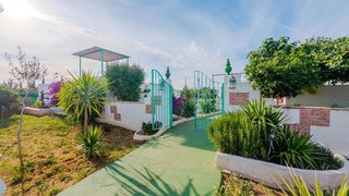 Chalet en venta en Carmona