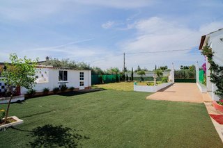 Chalet en venta en Carmona