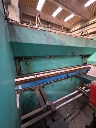 Prensa Plegadora Hidráulica Industrial