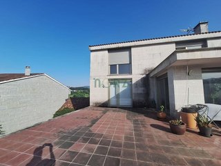 Chalet en venta en Ribadavia