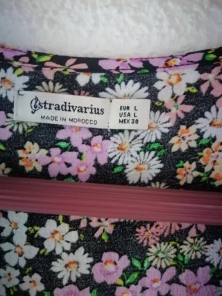 Vestido floral Stradivarius