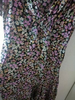 Vestido floral Stradivarius