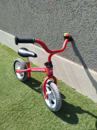 Bicicleta sin pedales Chicco Red Bullet