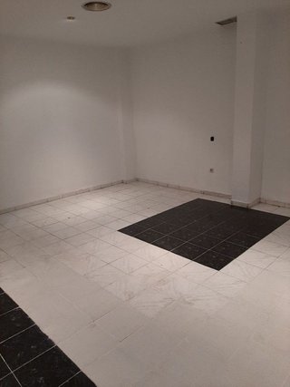 Local comercial en alquiler en Nervión en Sevilla