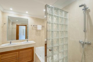 Piso en alquiler en Los Naranjos en Marbella