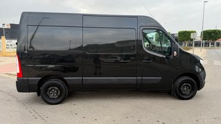 Nissan NV400 2020