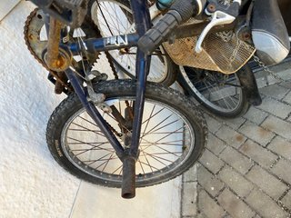 BICICLETA BMX Bicicletas (dos) viejas y oxidadas