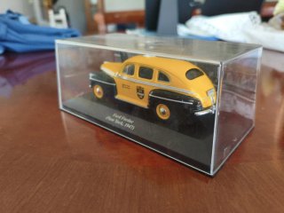 Maqueta Taxi Ford 1947
