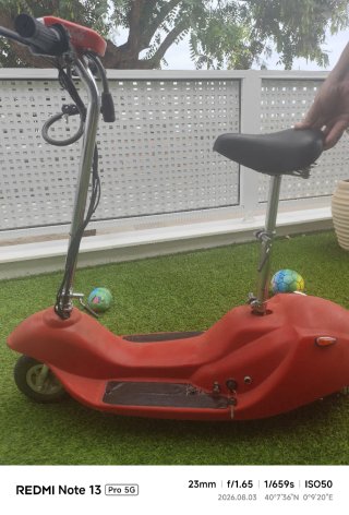 Patinete Eléctrico Coca-Cola