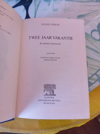 18 libros Julio Verne en neerdanles