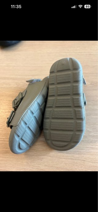 Sandalias Igor Talla 24