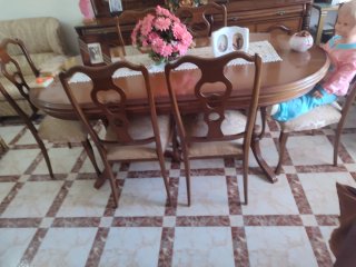 Mesa y 4 Sillas Comedor Madera
