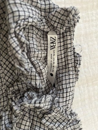 Camisa Zara cuadros volantes cuello alto
