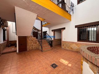 Piso en venta en Polígonos - Recinto Ferial Cortijo de Torres en Málaga