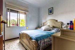 Piso en venta en San Luis en Almería