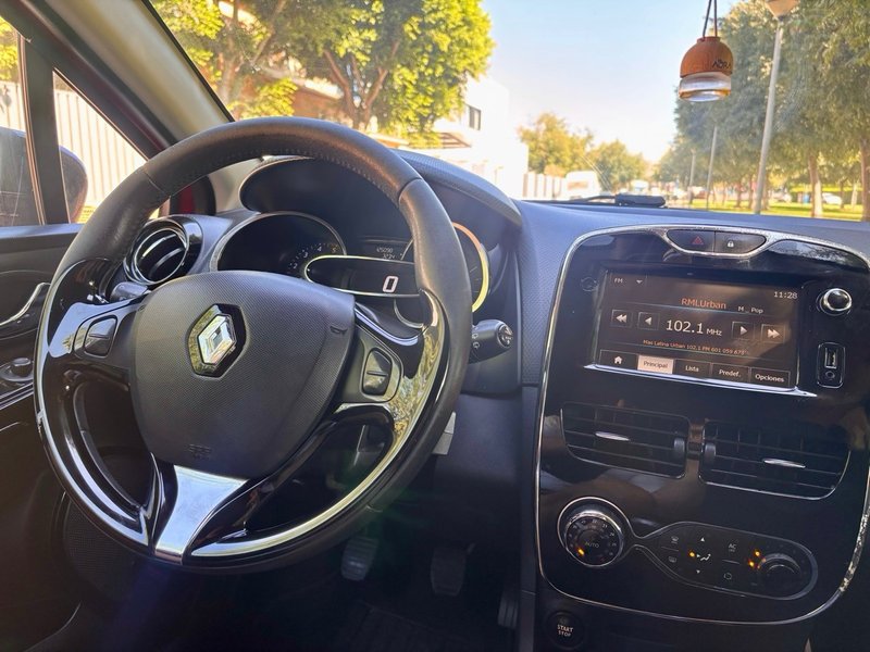 Renault Clio 1.5 DCI eco2 S&S Energy Dynamique 2013, foto 12