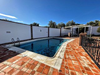 Casa en venta en Olvera