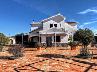 Casa en venta en Olvera