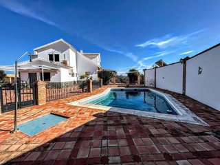 Casa en venta en Olvera