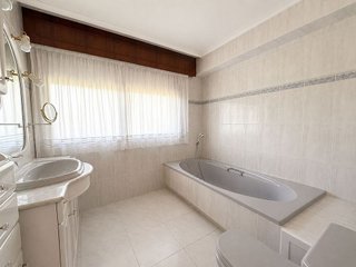 Chalet en venta en Matamá - Beade - Bembrive - Valádares - Zamáns en Vigo