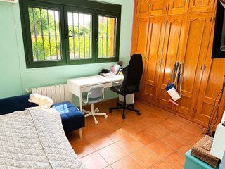 Chalet en venta en La Granja-La Colina-Los Pastores en Algeciras