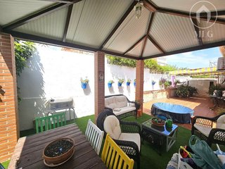 Casa adosada en venta en Manantiales - Lagar - Cortijo en Alhaurín de la Torre
