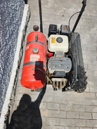 Compresor gasolina autopropulsado