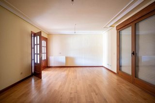 Piso en venta en Sur en Ávila