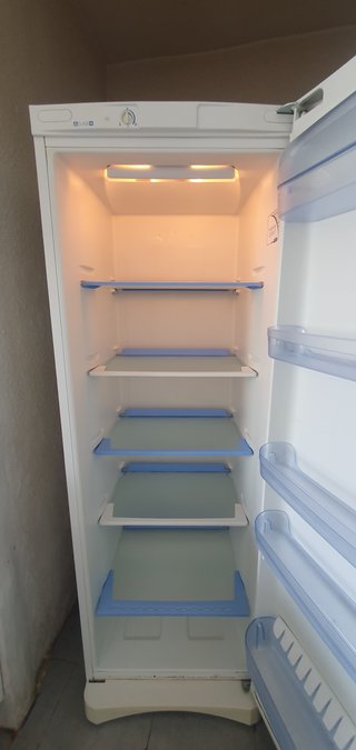 Frigorífico Indesit una puerta blanco
