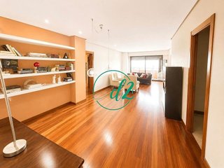Piso en venta en Centro en Ourense