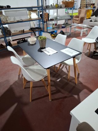 Mesa de comedor cristal y sillas
