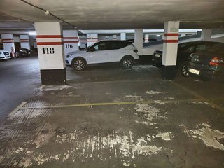 Garaje en venta en San Pedro de Deusto-La Ribera en Bilbao