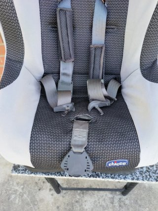 Silla de coche Chicco gris y negro 0-13 kg