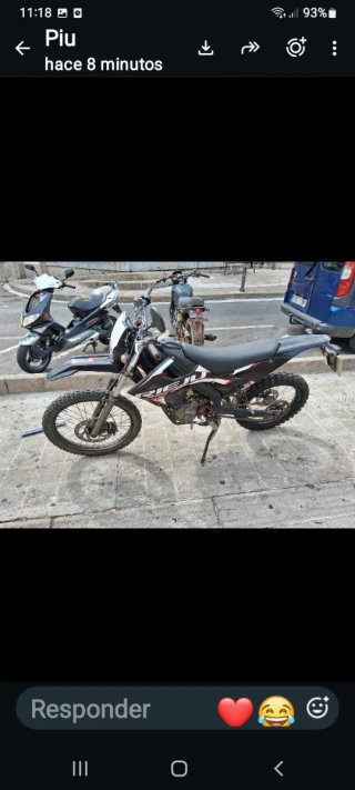 Moto Enduro/Motocross Negra y Blanca