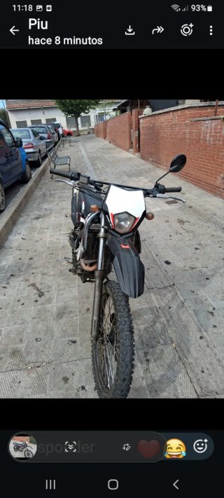 Moto Enduro/Motocross Negra y Blanca