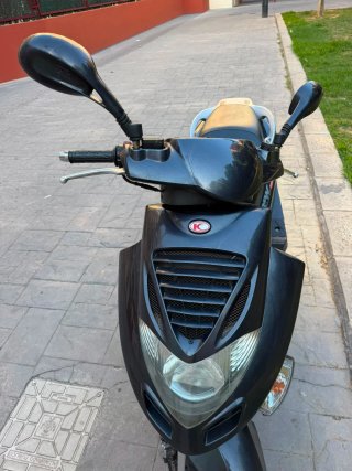 Kymco Bet and Win 125cc Scooter Negra