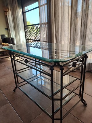 Mesa auxiliar hierro forjado y cristal