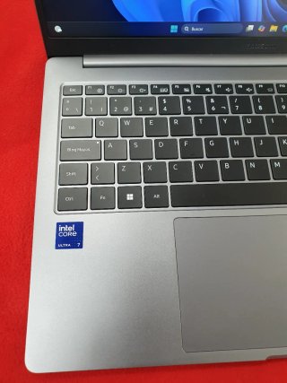 Samsung Galaxy Book 5 Ultra 7